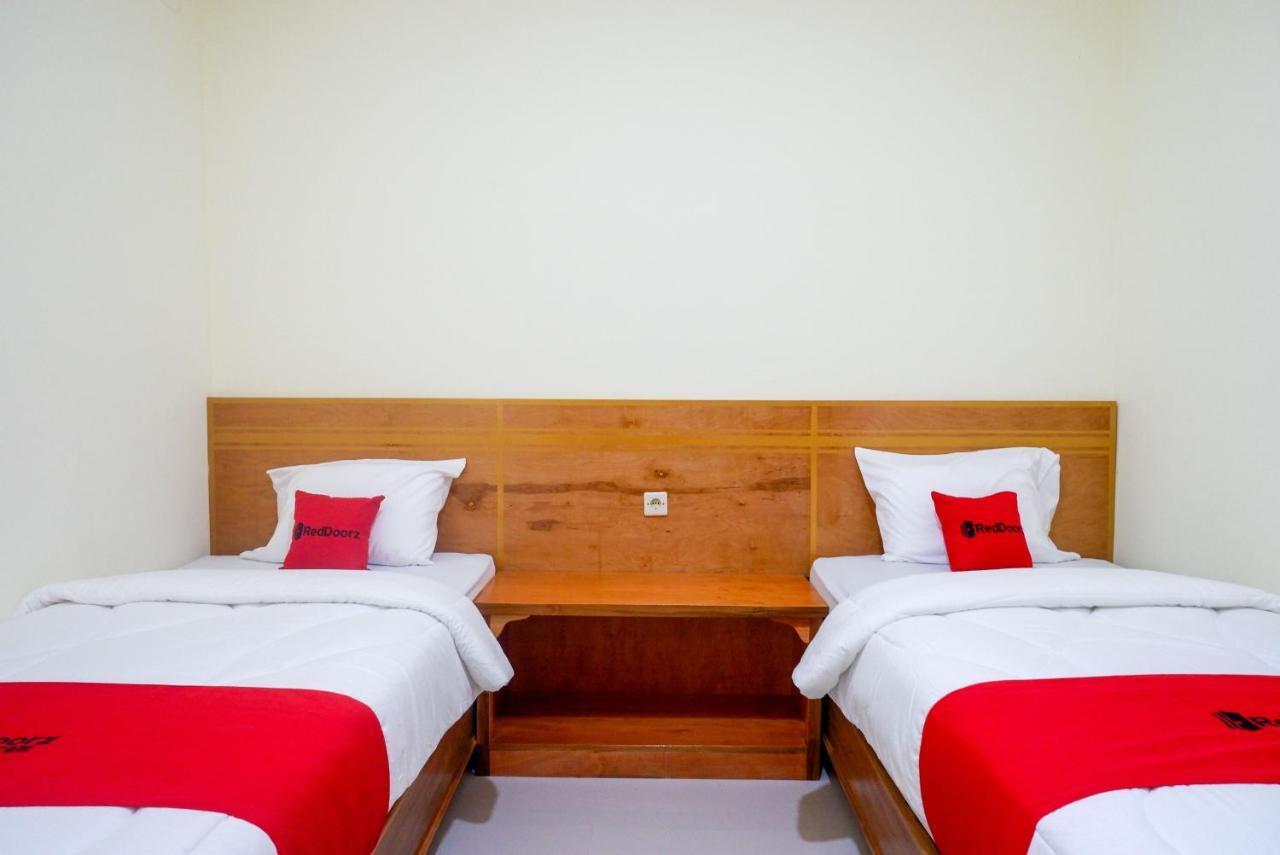 Reddoorz Near Rita Supermall Purwokerto 2 Exterior foto