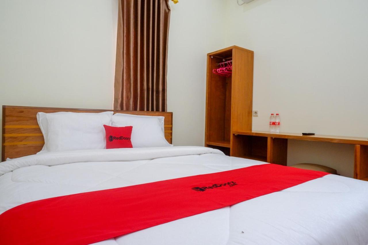 Reddoorz Near Rita Supermall Purwokerto 2 Exterior foto