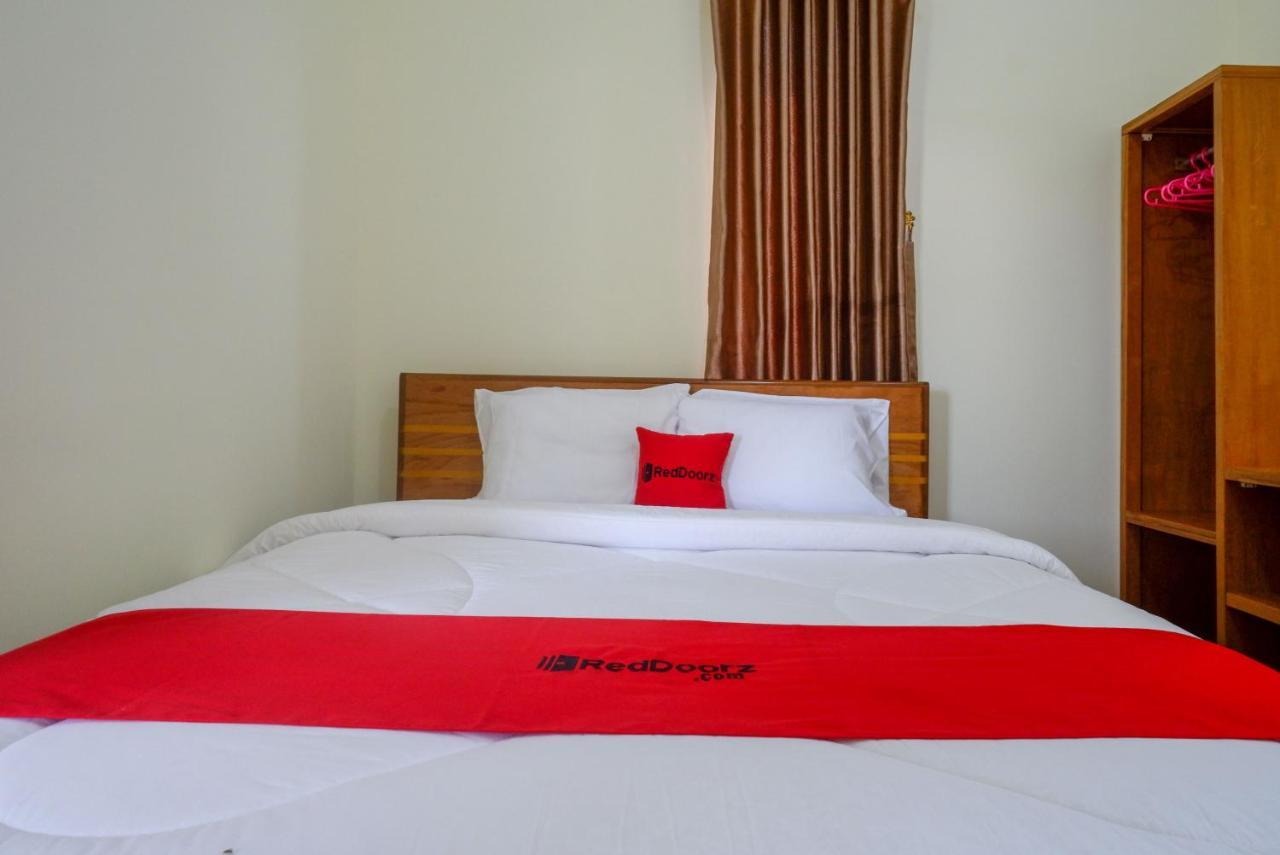 Reddoorz Near Rita Supermall Purwokerto 2 Exterior foto