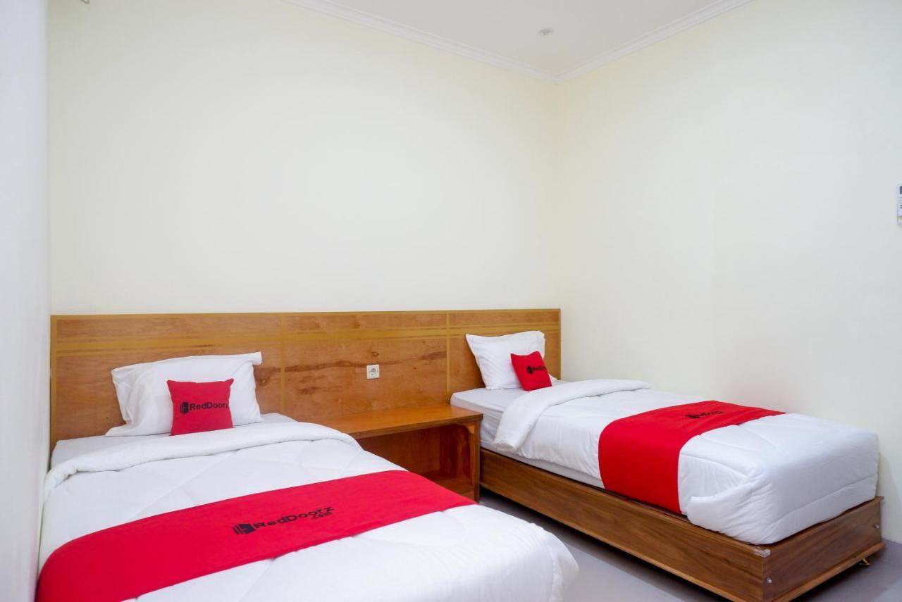 Reddoorz Near Rita Supermall Purwokerto 2 Exterior foto
